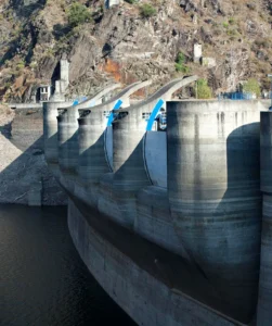 Energía que ilumina, patrimonio que perdura